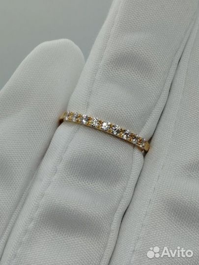 Золотое кольцо с камнем 17р