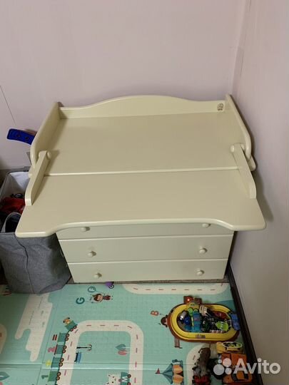 Детская кровать + пеленальный комод