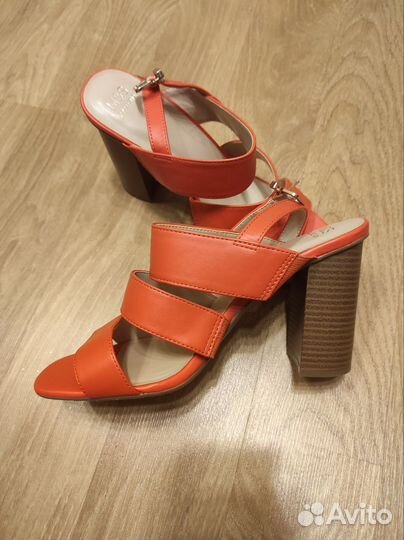 Босоножки женские 39 размер