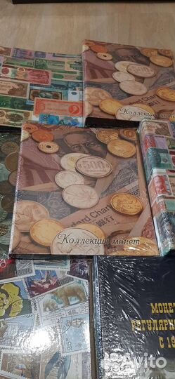 Альбомы под монеты банкноты и марки