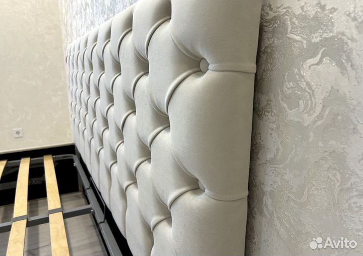 Кровать двухспальная 160*200 каретная стяжка