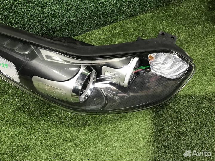 Фара правая Kia Sportage