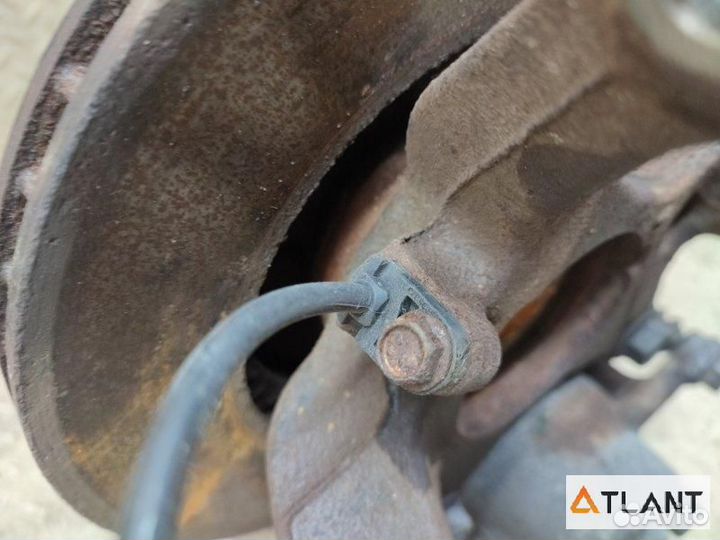 Ступица передняя правая nissan note