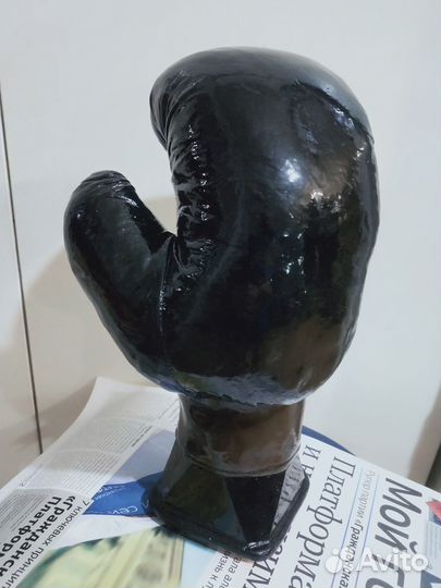 Перчатка боксёрская приз