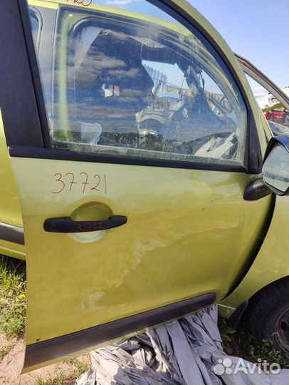 Дверь передняя правая Citroen C3 Picasso