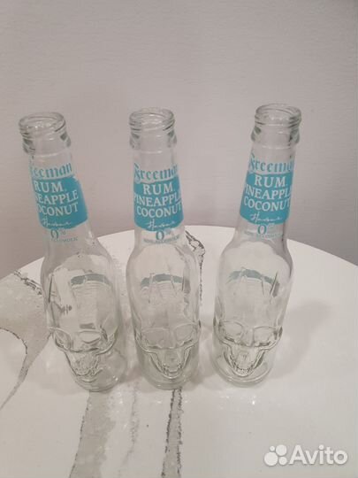 Бутылки с черепом 0,5