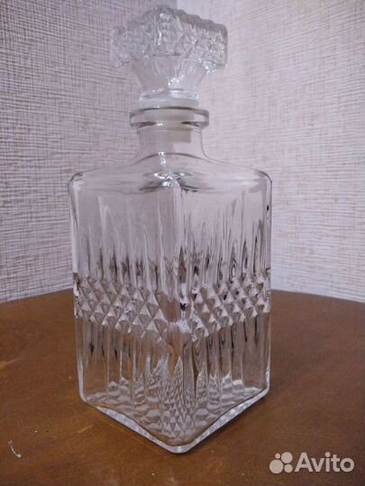 Графин хрустальный