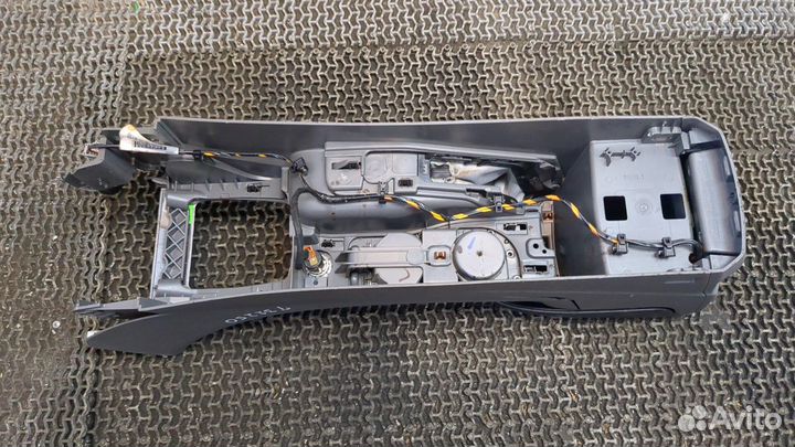 Консоль салона Ford Focus 2, 2010