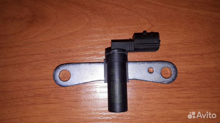 Датчик коленвала Рено Логан/Дастер/Клио/Ларгус