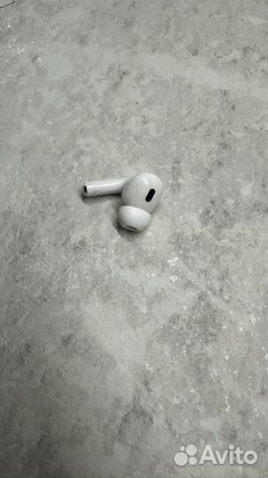 Airpods pro левый