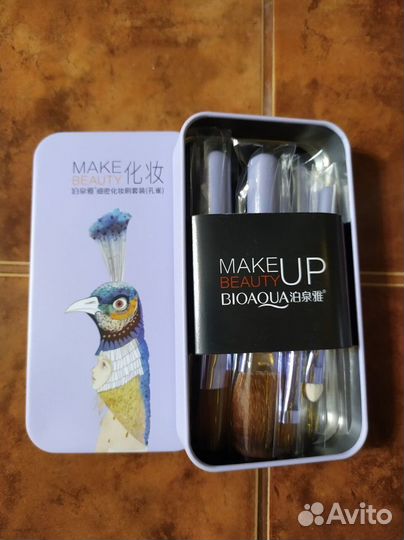 Набор кистей для макияжа и сеточки для кистей