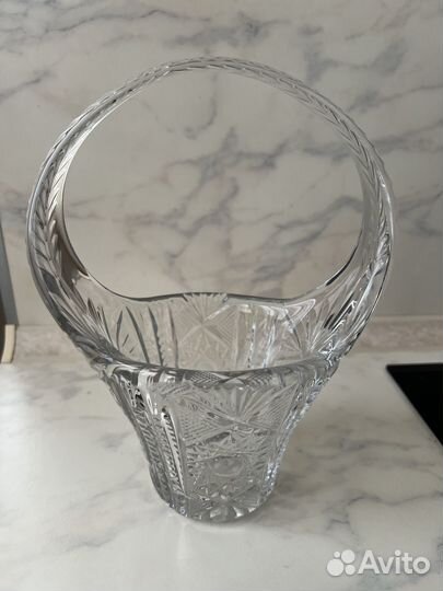 Ваза хрустальная