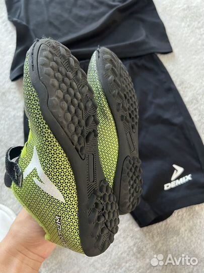 Футбольная форма Demix 128 и бутсы Demix 29-30