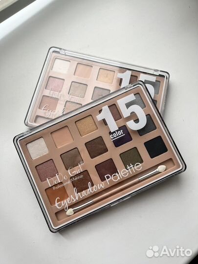 Палетка для макияжа