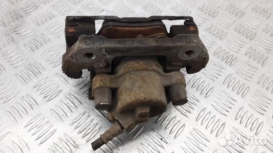 Суппорт тормозной передний правый BMW 3 E90/E91 (9