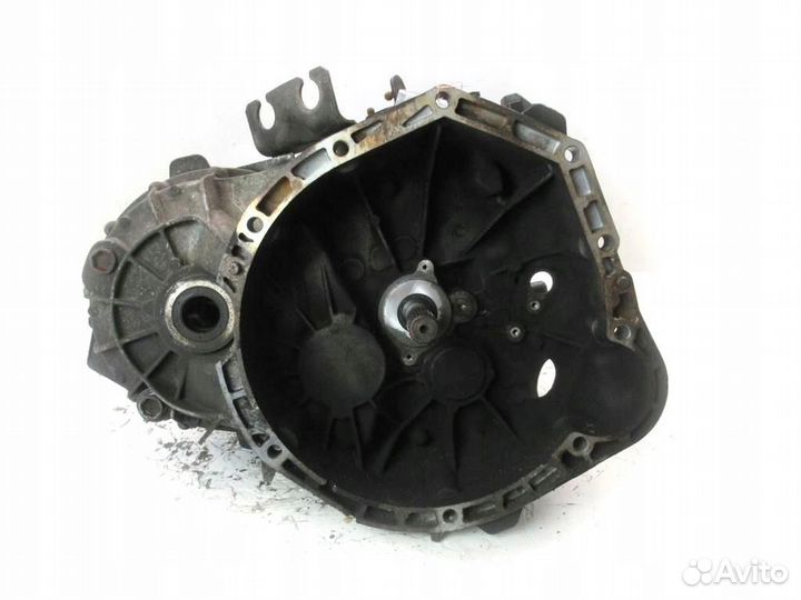 Механическая (МКПП) на Mercedes-Benz Vito W638