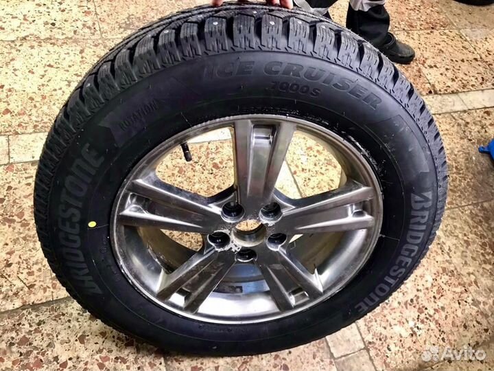 Колеса Оригинальные резина зимняя bridgestone