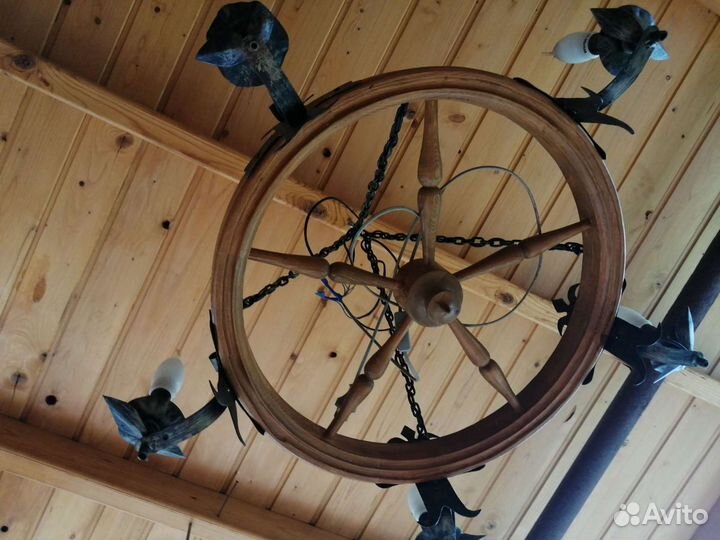 Продаётся люстра из (н/д)