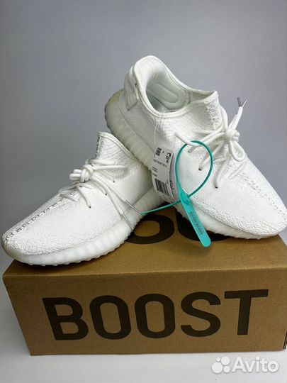 Кроссовки Adidas yeezy boost