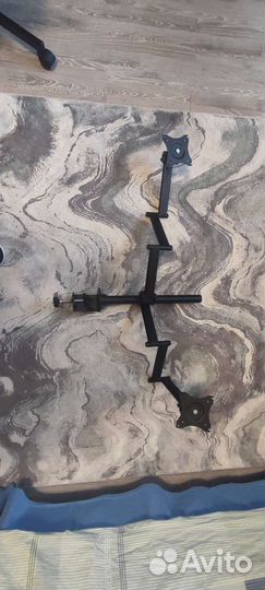 Кронштейн для мониторов