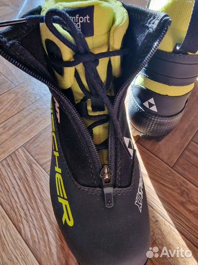 Лыжные ботинки новые fischer 38 NNN