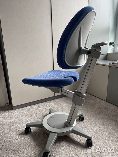 Компьютерное кресло