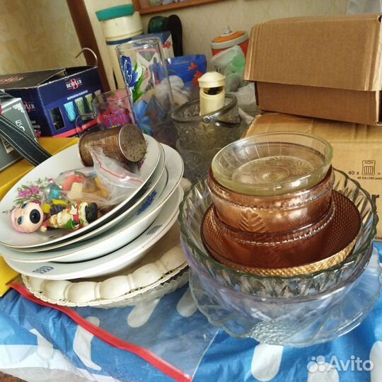 Сковородки и посуда разная