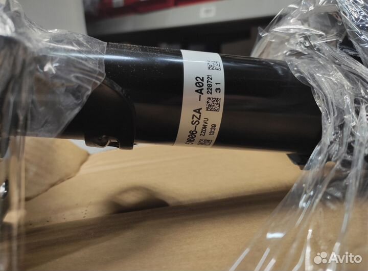 Амортизатор передний левый Honda 51606szaa02