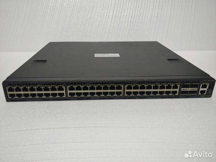 Celestica D2030 Redstone R0768-F0001 48x 10G RJ45 & 4x 40G qsfp+ Ethernet Switch