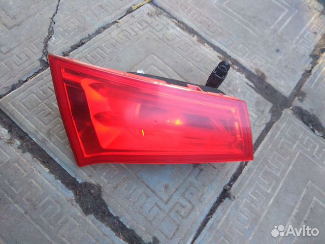 Ситроен C4B7 седан Задний левый фонарь в крышку