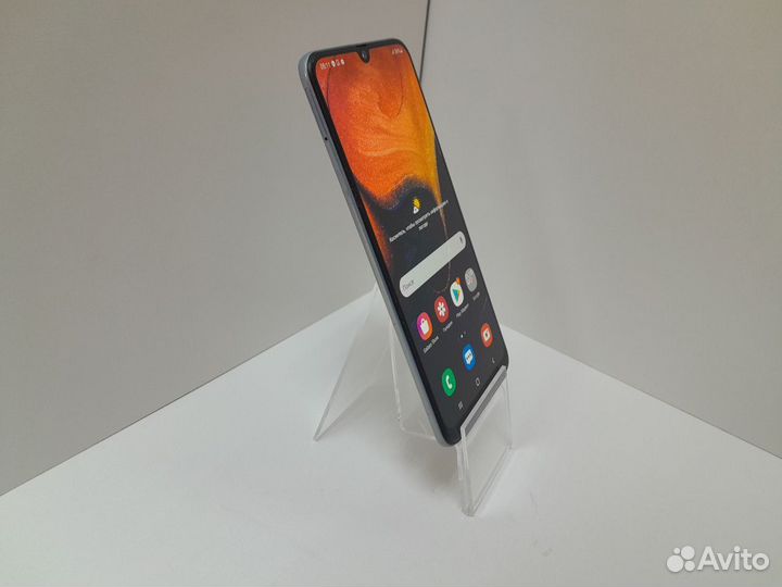 Samsung Galaxy A50, 4/64 ГБ