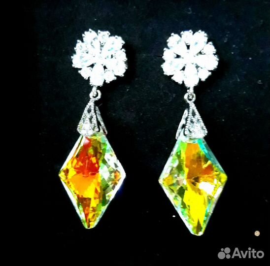 Серьги с кристаллами