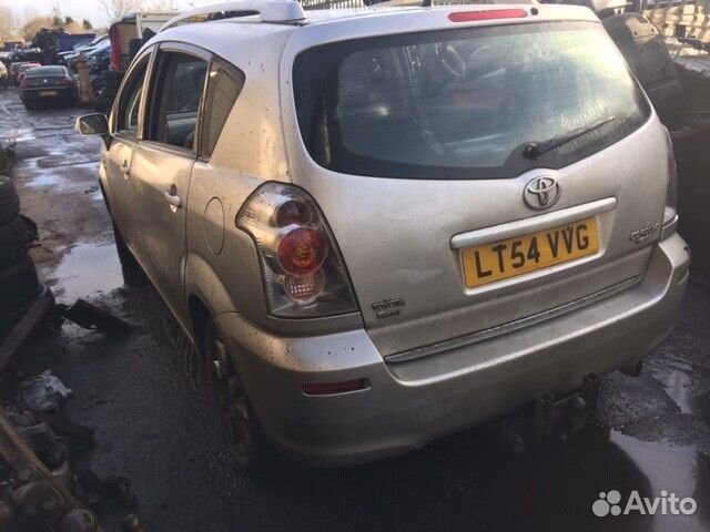 Разбор на запчасти Toyota Corolla Verso 2004-2009