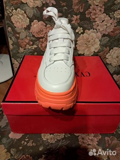 Кроссовки кожаные cvmartanni