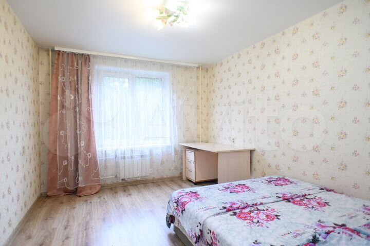 2-к. квартира, 55 м², 1/10 эт.