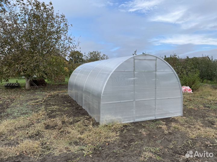 Теплица из поликорбаната 3*4 3*6 3*8