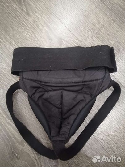 Защита паха вратаря Bauer