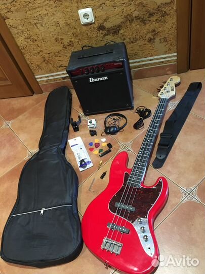 Бас-гитара Jazz Bass с комбо Ibanez и весь набор