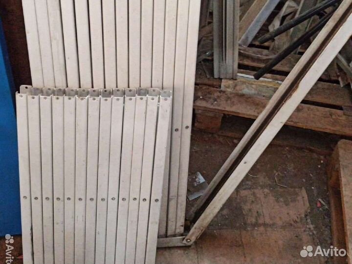 Дверь металлическая гармошка