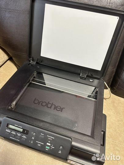 Мфу струйное Brother DCP-J105