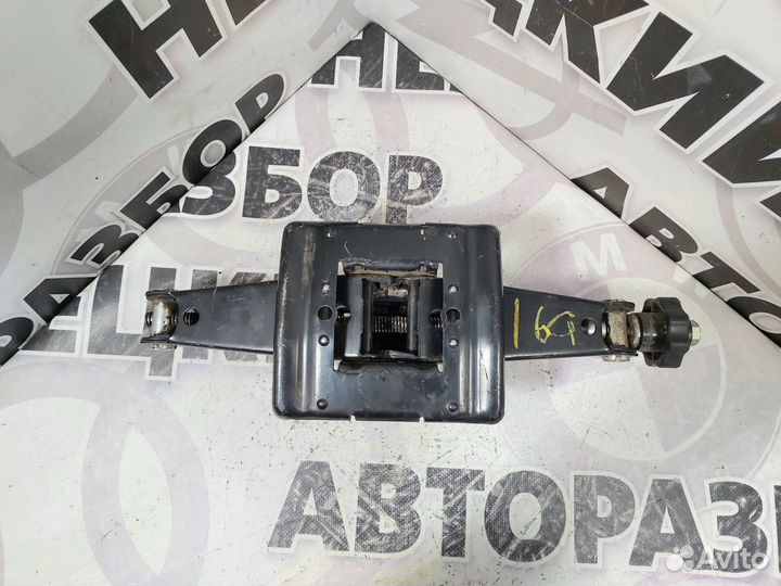 Домкрат Mercedes W168