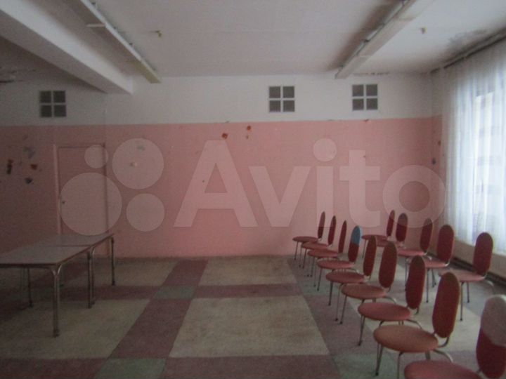 Продам здание, 686 м²