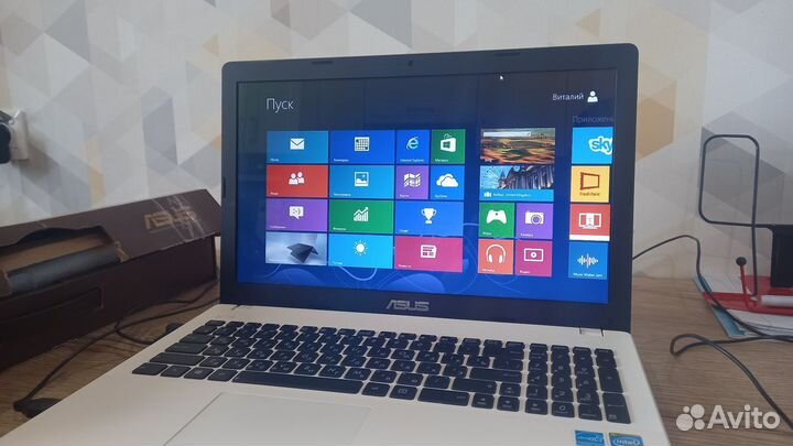Ноутбук asus