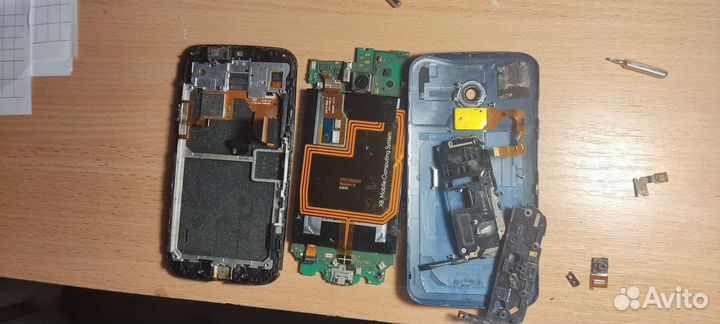 Телефоны на запчасти, Motorola и BQ