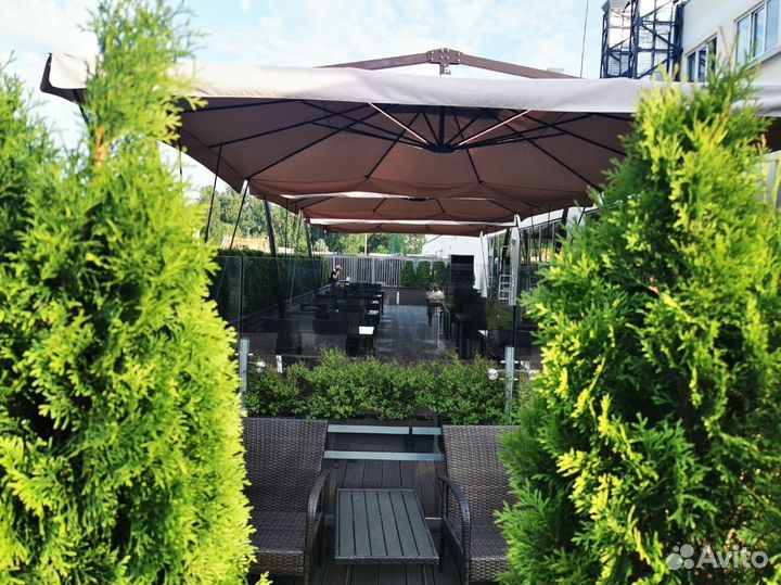 Уличный зонт для кафе