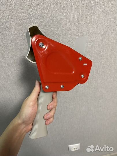 Диспенсер для скотча до 50 мм Brauberg