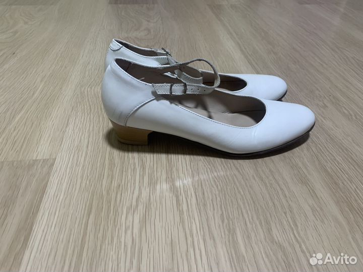 Туфли для девочки