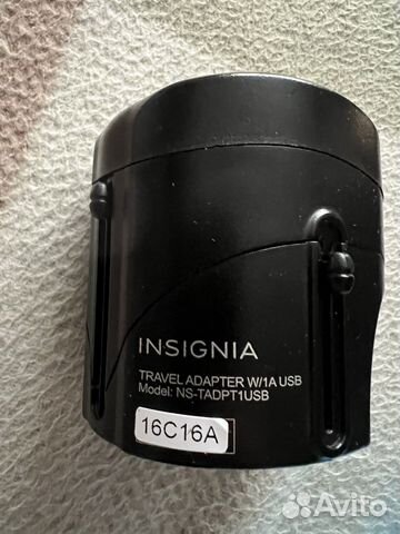 Адаптер Insignia для путешествий