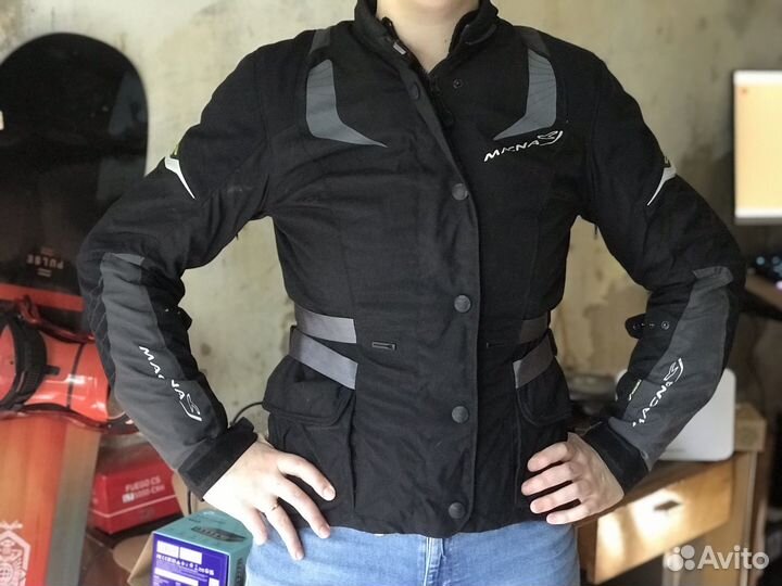 Мотокуртка бу (новьё) женская