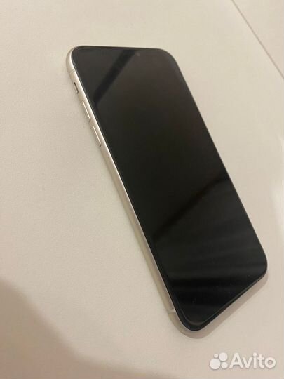 Телефон iPhone 11
